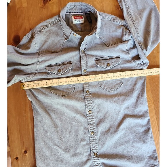 Wrangler Men's M Denim Shirt Long Sleeve, Two-Pocket, Snap w/Button Collar - Picture 5 of 7